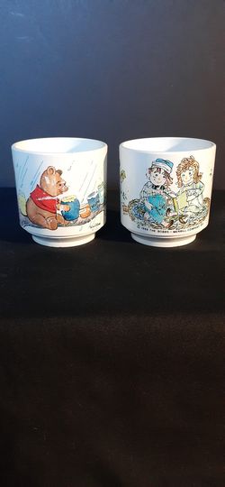 Set of 2 Vintage Raggedy Ann & Pooh Bear