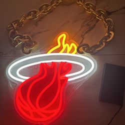 Portable Miami Heat LED Neon Necklace