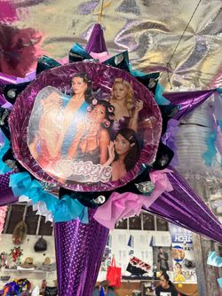 Katseye KPOP 3D star pinata