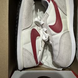 NIKE WAFFLE TRAINER 2 10c 