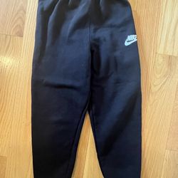 Boys 6-7 Year Old Nike Sweat Pants 