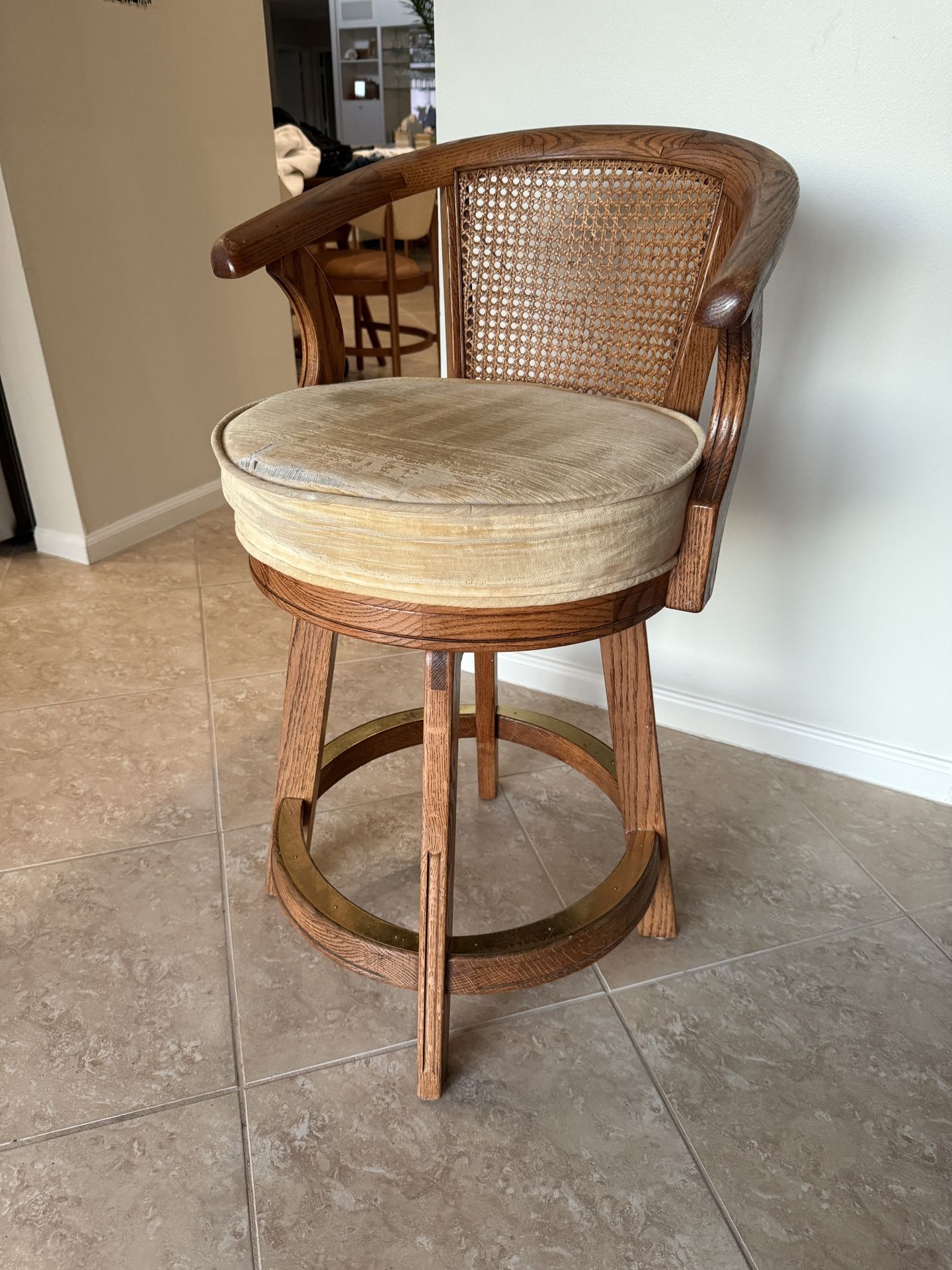 Counter Height Swivel Stool (Solid Wood With Cane Backing)
