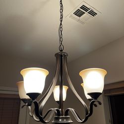 Chandelier 