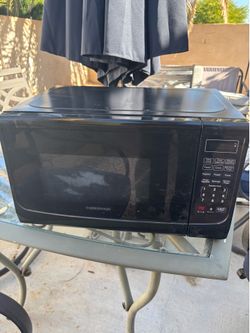 Farberware Compact Microwave – Works Great – Clean