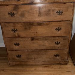 Dresser 