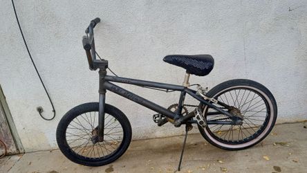 18" DK BMX bike