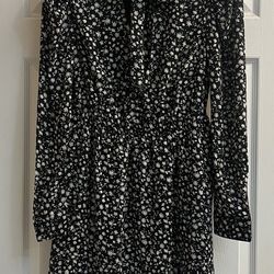Brand New Black Floral Tie Neck Short Dress Size S Juniors 