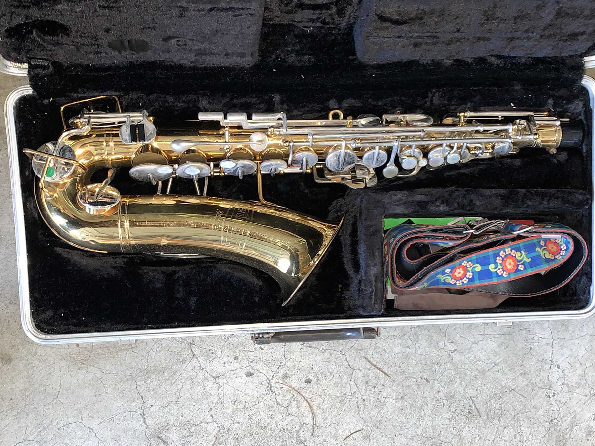 Bundy Saxophone