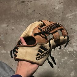 Adidas EQT baseball Glove