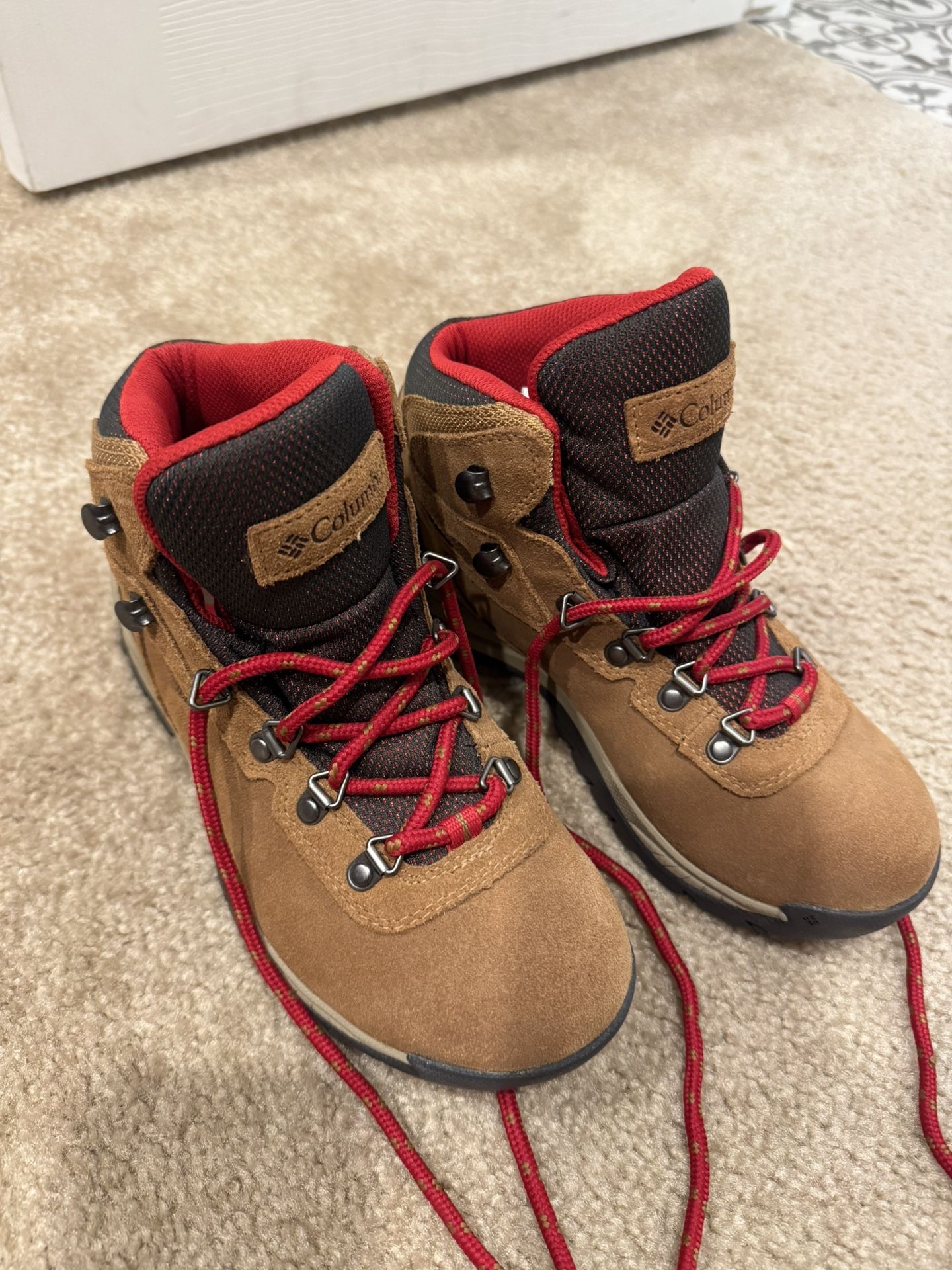 Columbia Women Hiking Boots