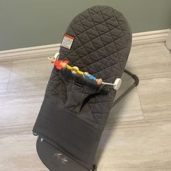 Baby bjorn bouncer 