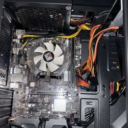 Pc and 2 22inch sceptre monitors