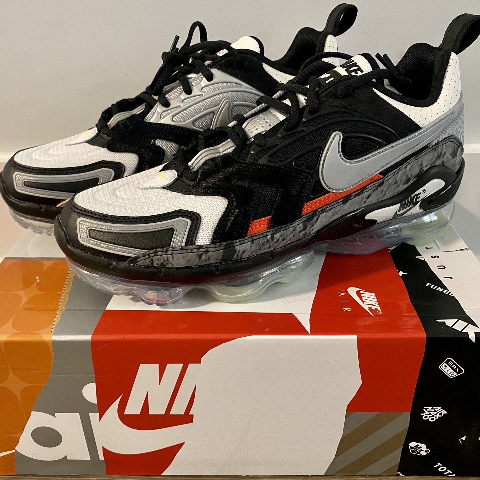 BRAND NEW Nike Air Vapormax EVO NRG - Men's size 11.5/Women's Size