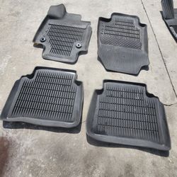 Tapetes For Rav 4