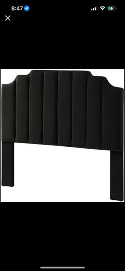 New in box 24KF Black Velvet Tufted King Upholstered Headboard
