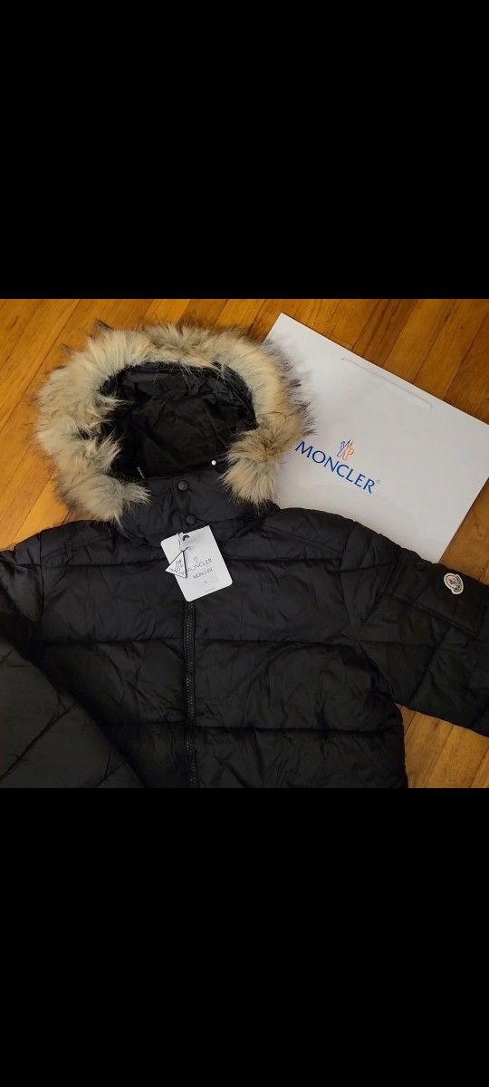 MONCLER JACKET! L