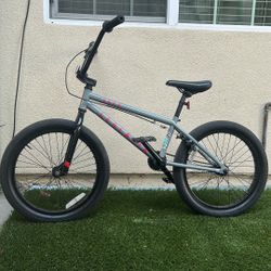 20 Inch Bmx Bike For 200 Or Best Offer