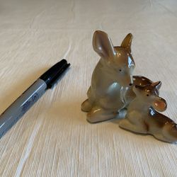 Deer mama & fawn kissing collectible ceramic statues