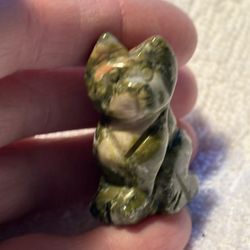 Adorable Sitting Cat Carved Animal Home Decoration UNAKITE JASPER