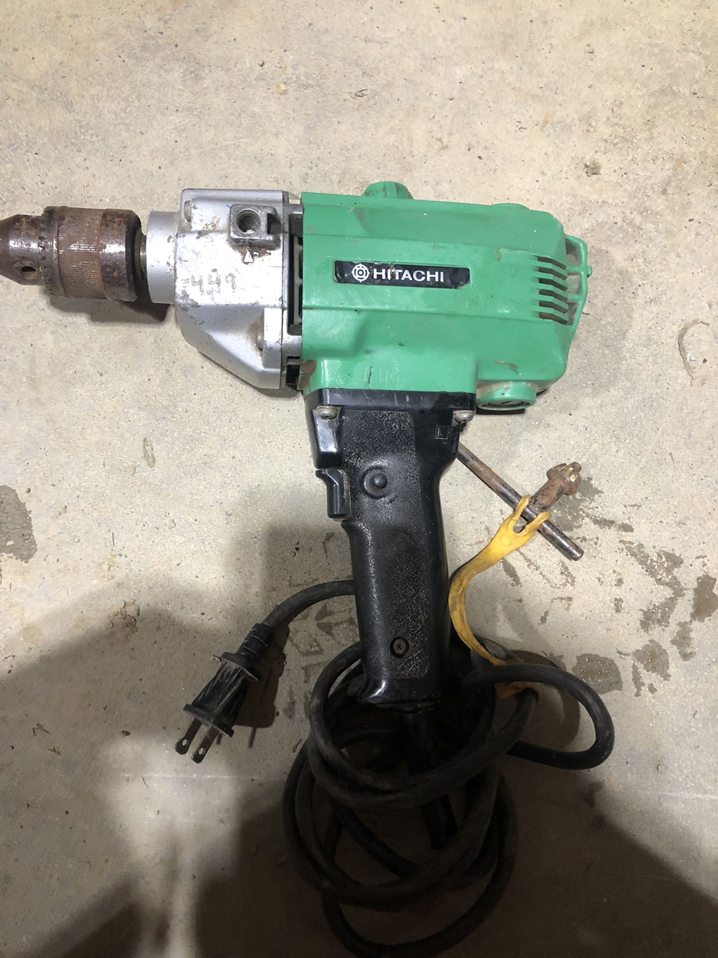 HITACHI D13 1/2 INCH 6.2 AMP ELECTRIC DRILL MUD MIXER ONLY $85