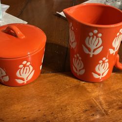 Sugar And Creamer Set 