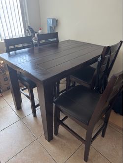 Solid Wood Dining Table and Chair Set