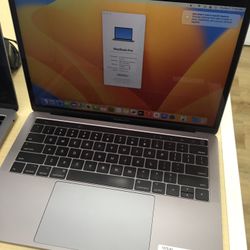 MacBook Pro 13” 2017 8GB 256GB SSD Touch Bar 