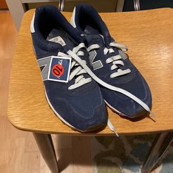 New Balance Tennis Shoes / Brand New