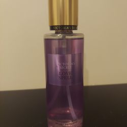 VS Love Spell fragrance