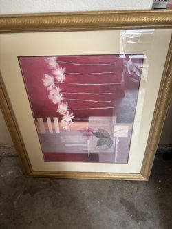 Gold Frame Wall Picture – Modern Art