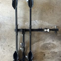 Thule Pro XT 2, Two Bicycle Car Rack ( Key Missing)
