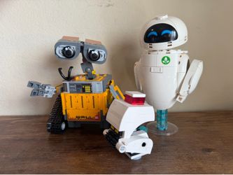 Lego Wall-E and Eve