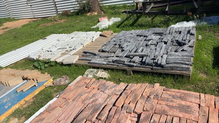 Natural Stone Veneer — Gray And Cream Variety