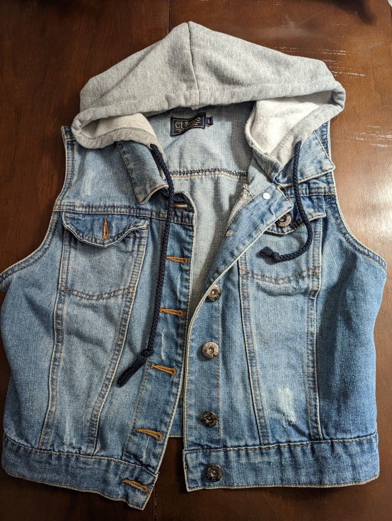 Women's Hooded Jean Jacket Size Large