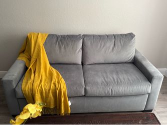 Havertys Destiny sleeper sofa in grey