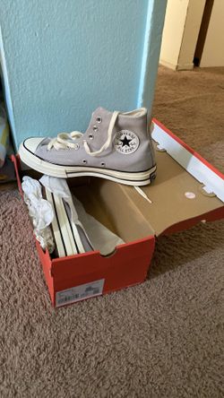Converse size 9