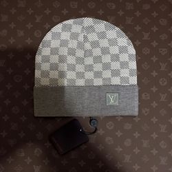 Grey beanie