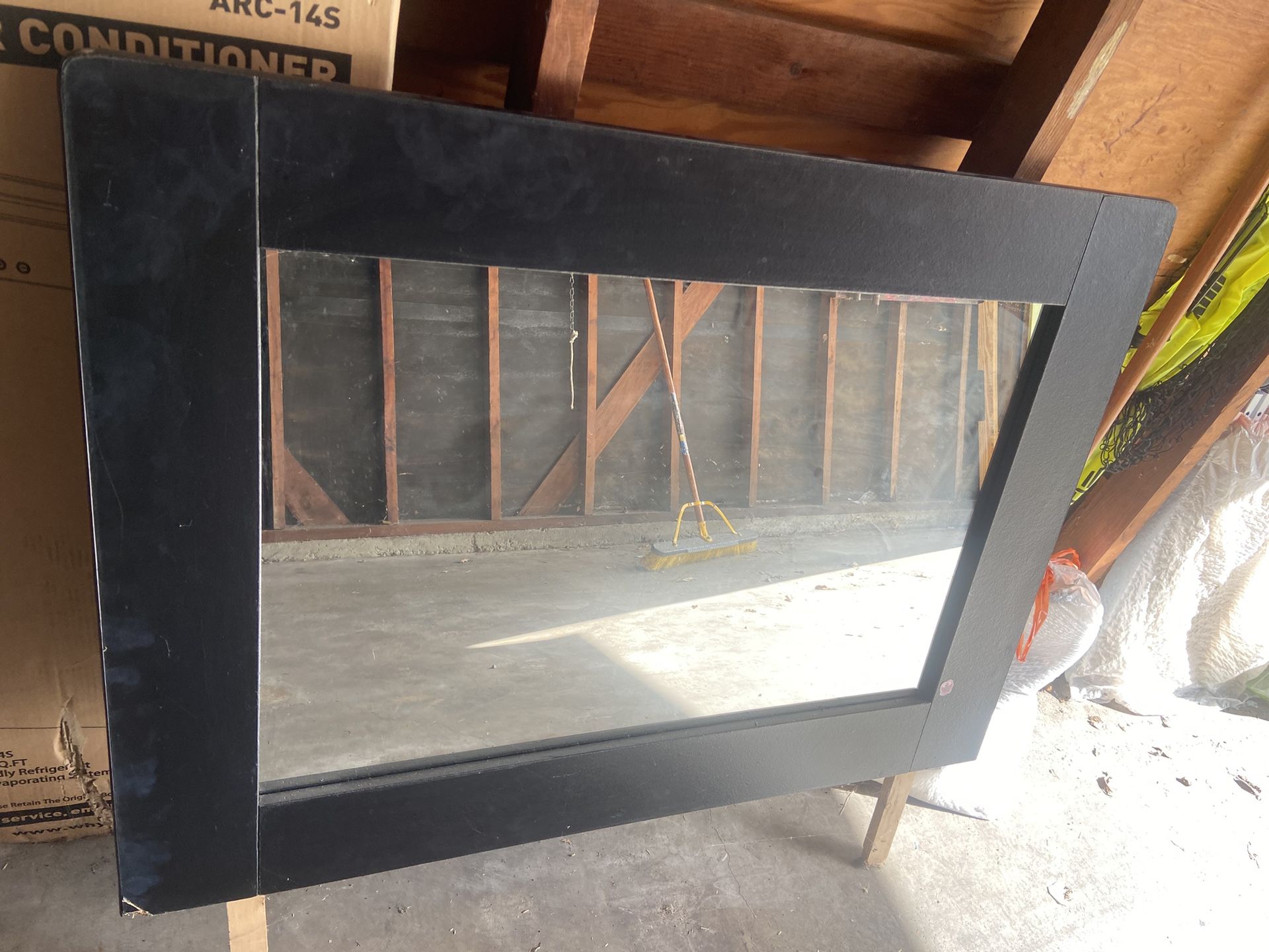 Mirror Dresser In Good Condition