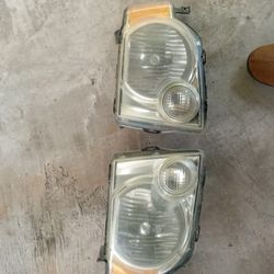 Ford Escape 2011 Headlights