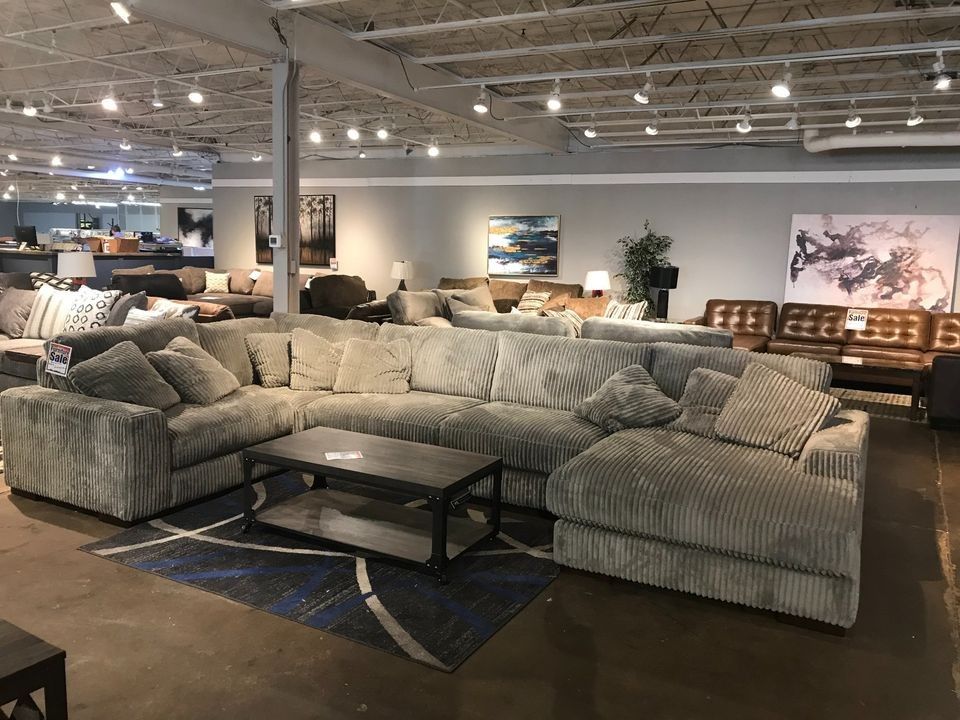 Lindyn Gray Velvet Modular Sectional ☀️ #Couch #sofa #Sectional #livingroom #brandnew