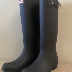 Hunter Tall Rain Boots Size 9 New