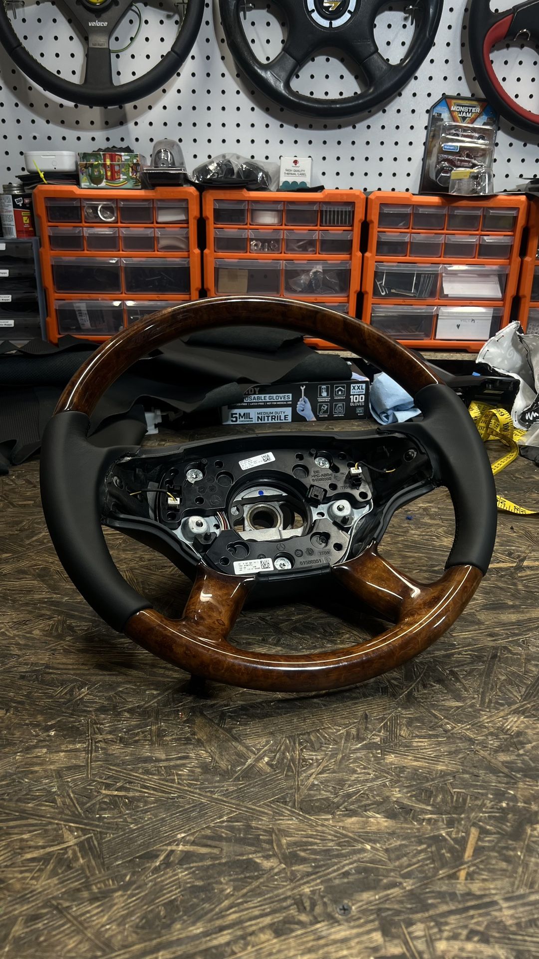 Mercedes Benz S550 Steering Wheel Upholstery