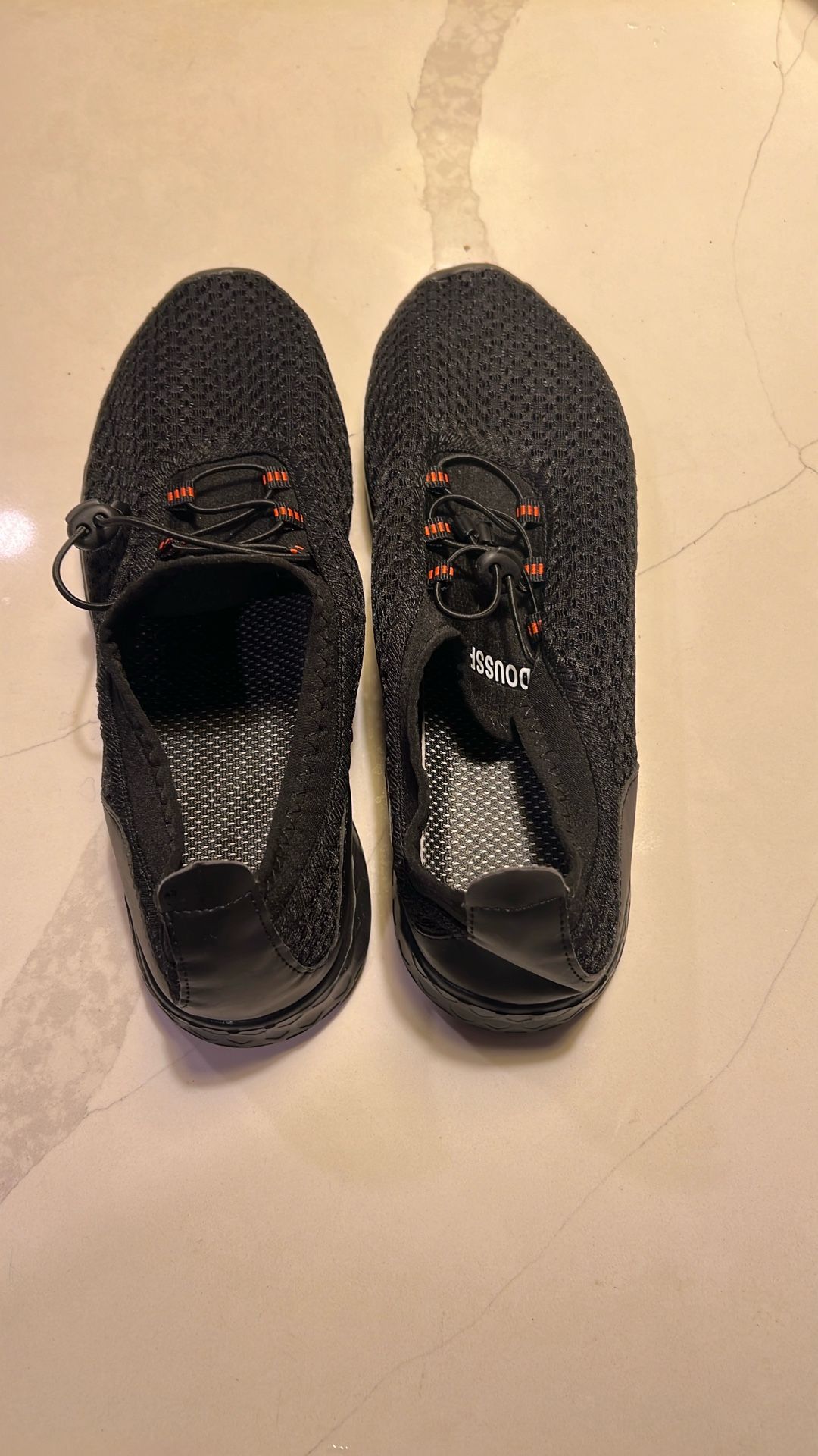 Men’s Light Gym Shoes