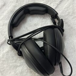 Sennheiser HD 620S Audiophile Closed Back Headphones 