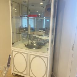 White Lacquer China Cabinet 