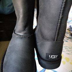 UGG BOOTS $169 size 6W  brand new no box 