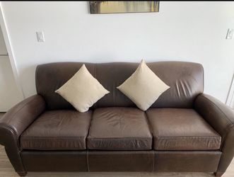 Pottery Barn Manhattan Leather Sofa 86 inches