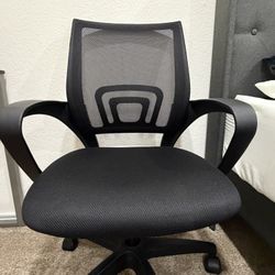 Office Chair Black Used Like New