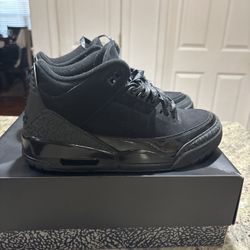 Black Cat 3s(size 9’5)