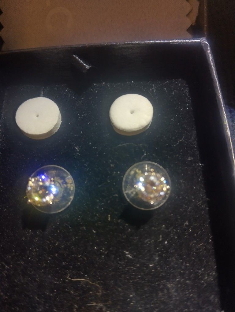 Moissanite Stud Earrings in White Gold